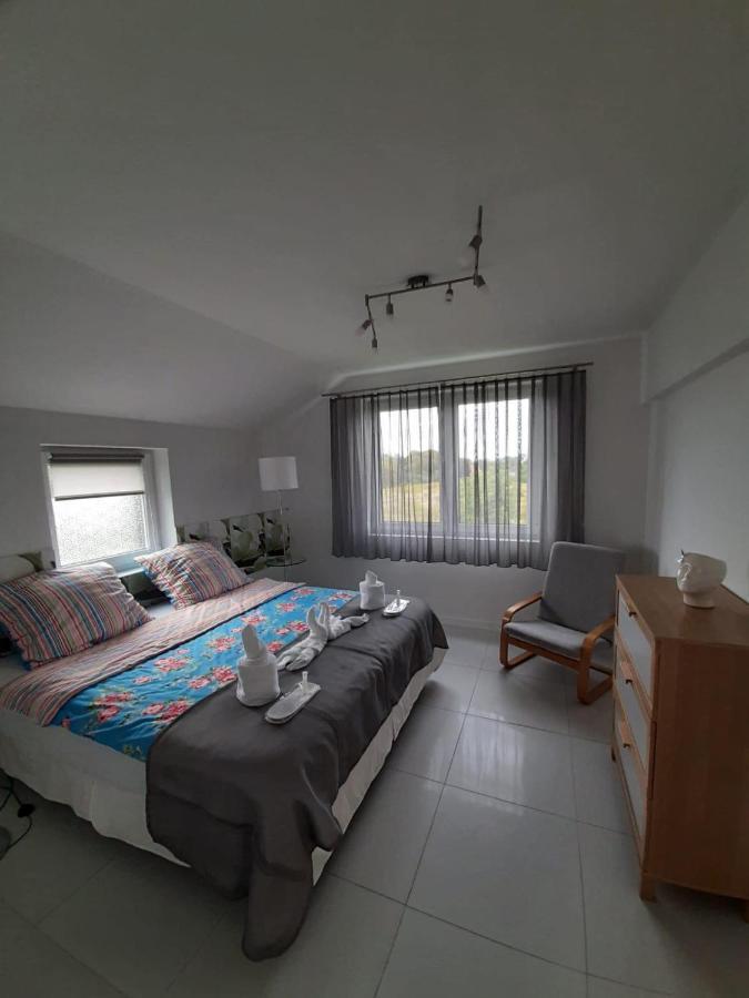 Azyl Hotell Legnica Eksteriør bilde